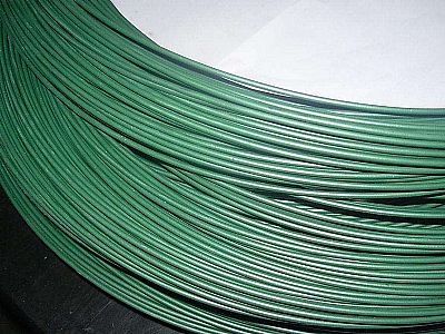 温州包塑钢丝以其防腐蚀，抗老化，比一般铁丝使用寿命更长